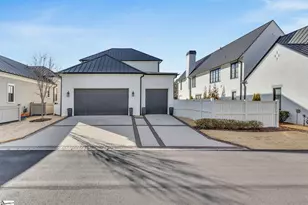 7 Gambrell Dr, Greenville, SC 29615 - Photo 3