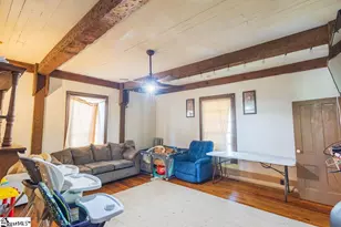 419 Academy St, Laurens, SC 29360 - Photo 5