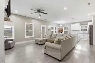 226 Oakbrook Ln, Gaffney, SC 29341 - Photo 7