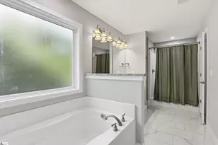 226 Oakbrook Ln, Gaffney, SC 29341 - Photo 11