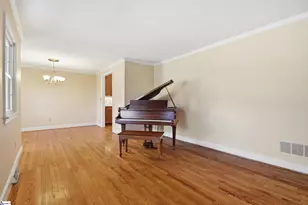 401 Dellrose Cir, Taylors, SC 29687 - Photo 5