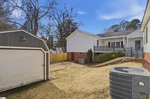 304 E 2nd Ave, Easley, SC 29640 - Photo 31