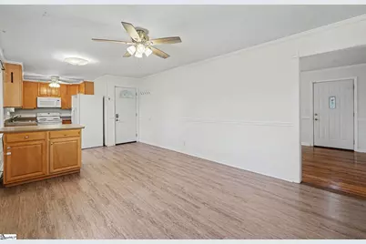 22 Woodridge Drive, Greenville, SC 29611 - Photo 9