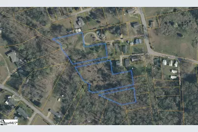 129 Smith Street, Laurens, SC 29360 - Photo 1