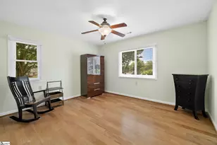 2 Hillview Dr, Greenville, SC 29615 - Photo 13