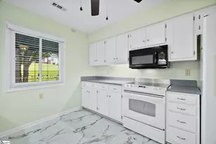 2 Hillview Dr, Greenville, SC 29615 - Photo 9