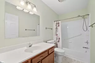 2 Hillview Dr, Greenville, SC 29615 - Photo 15