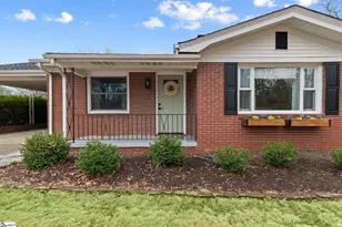 305 Crestwood Dr, Mauldin, SC 29662 - Photo 3