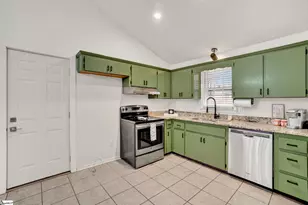 107 Bentbrush Dr, Simpsonville, SC 29680 - Photo 9