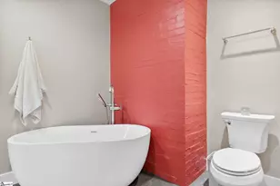 4 E Montclair Ave, Greenville, SC 29609 - Photo 25