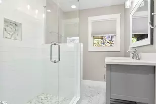 4 E Montclair Ave, Greenville, SC 29609 - Photo 21