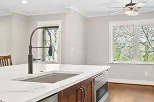 4 E Montclair Ave, Greenville, SC 29609 - Photo 17