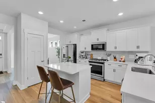 42 Carriage Run Dr, Simpsonville, SC 29681 - Photo 5