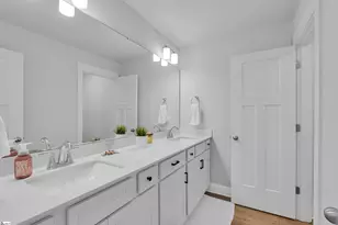 42 Carriage Run Dr, Simpsonville, SC 29681 - Photo 17