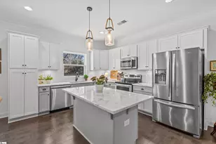 105 Burgess Ave, Greenville, SC 29609 - Photo 7