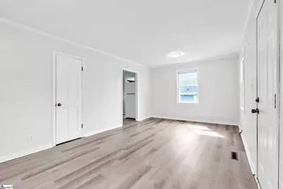 5 Bagwell Avenue, Greenville, SC 29611 - Photo 3