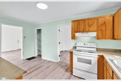 5 Bagwell Avenue, Greenville, SC 29611 - Photo 7