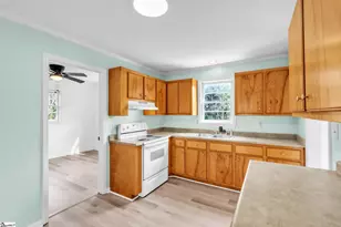 5 Bagwell Ave, Greenville, SC 29611 - Photo 9