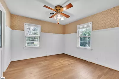 300 W Prentiss Avenue, Greenville, SC 29605 - Photo 15