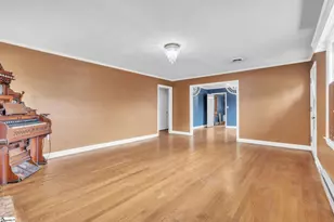 300 W Prentiss Ave, Greenville, SC 29605 - Photo 5