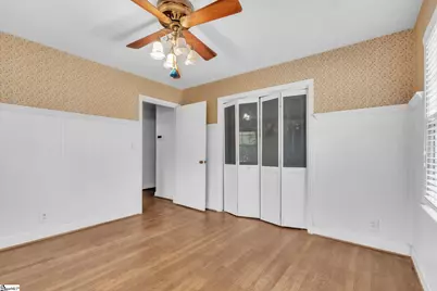 300 W Prentiss Avenue, Greenville, SC 29605 - Photo 13