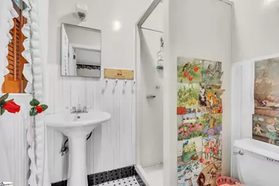 300 W Prentiss Avenue, Greenville, SC 29605 - Photo 17