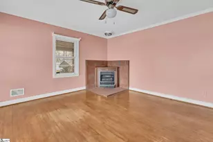 8819 White Horse Rd, Greenville, SC 29617 - Photo 9