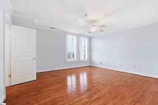 400 N Main St, Greenville, SC 29601 - Photo 15