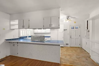 457 Hawthorne Road, Spartanburg, SC 29303 - Photo 17