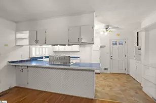 457 Hawthorne Rd, Spartanburg, SC 29303 - Photo 17