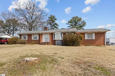 457 Hawthorne Road, Spartanburg, SC 29303 - Photo 1