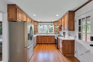 120 Lullwater Rd, Greenville, SC 29607 - Photo 13