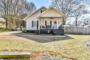 215 Beattie St, Simpsonville, SC 29681 - Photo 1