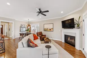 46 Burdette St, Greenville, SC 29611 - Photo 15