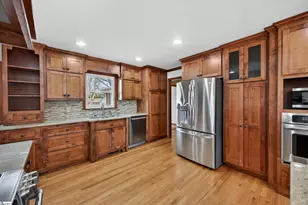 104 Salem Ct, Greenville, SC 29617 - Photo 11