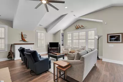 106 W Park Avenue, Greenville, SC 29601 - Photo 5