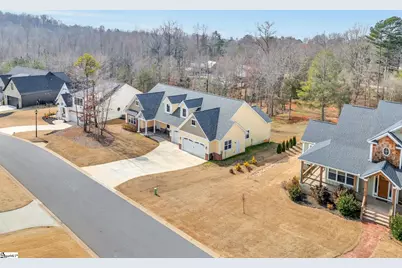 104 Pinelands Place, Travelers Rest, SC 29690 - Photo 3