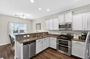 405 Gibby Ln, Simpsonville, SC 29681 - Photo 7