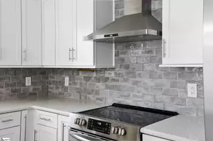 7 Lawrence Ward Ct, Fountain Inn, SC 29644 - Photo 11