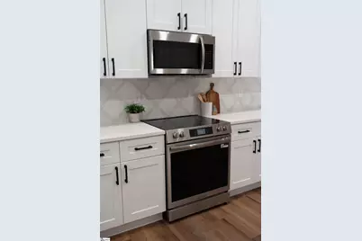 28 6th Street, Greenville, SC 29611 - Photo 13