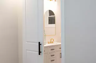 28 6th St, Greenville, SC 29611 - Photo 25