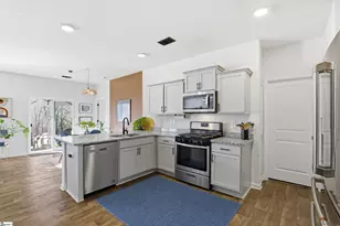 628 Ashwood Wy, Easley, SC 29640 - Photo 3