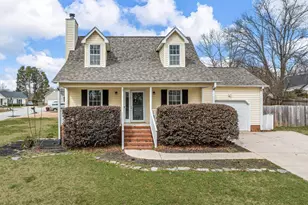 801 Dunwoody Dr, Simpsonville, SC 29681 - Photo 1