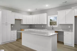 2 Labonte Dr, Piedmont, SC 29673 - Photo 9