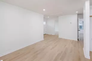 325 Hillcrest Cir Loop, Anderson, SC 29624 - Photo 11