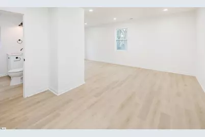 325 Hillcrest Circle, Anderson, SC 29624 - Photo 9