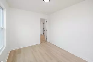 325 Hillcrest Cir Loop, Anderson, SC 29624 - Photo 17