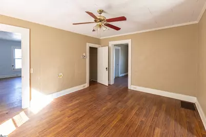 106 Williams Street, Laurens, SC 29360 - Photo 27