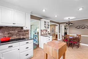 416 E 7 Oaks Dr, Greenville, SC 29605 - Photo 15