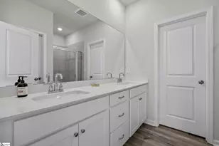 413 Batten Rd, Taylors, SC 29687 - Photo 9